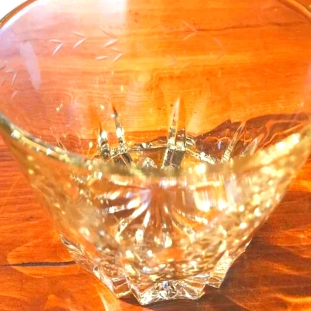 Elegant Etched Ice Bucket